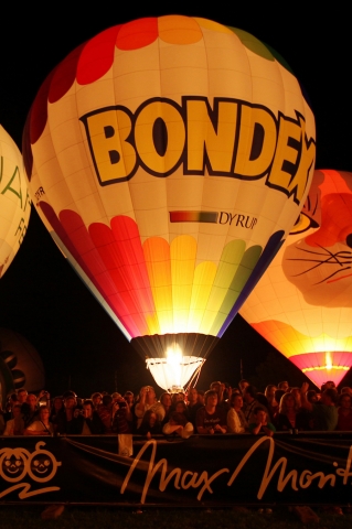 Deutsche-Politik-News.de | Als Ehrengast von Bondex knnen Baumarktkunden das grßte Ballonspektakel Europas in Warstein erleben.