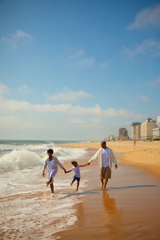 News - Central: Baden am Strand von Virginia Beach