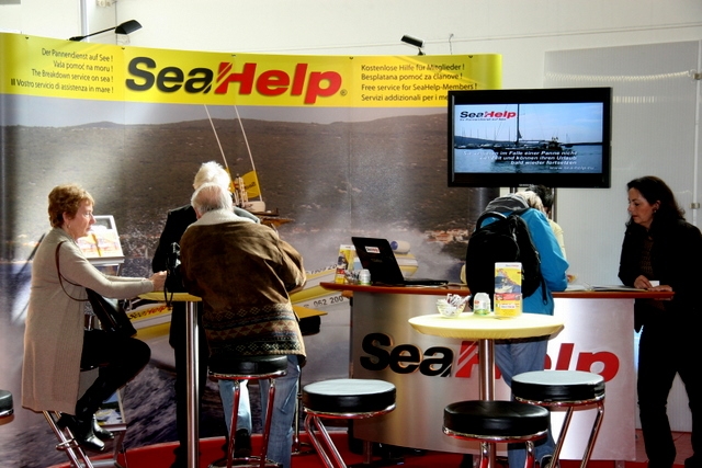 Deutsche-Politik-News.de | SeaHelp-Messestand in Tulln 2012