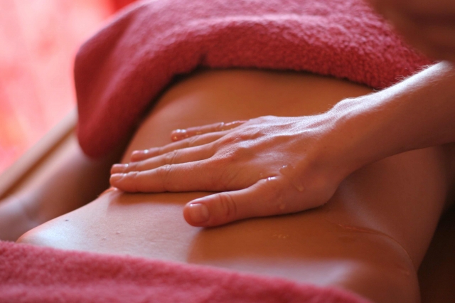 News - Central: Die Yoni-Massage kann Frauen helfen, ihre Sexualitt neu zu entdecken