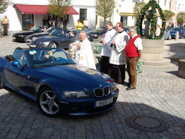 Bayern-24/7.de - Bayern Infos & Bayern Tipps | Z3 Roadster Fahrzeugweihe in Schoenberg