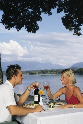 Rom-News.de - Rom Infos & Rom Tipps | Romantisches Dinner am Staffelsee.