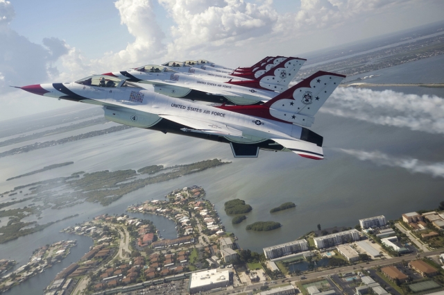 Tickets / Konzertkarten / Eintrittskarten | Die USAF Thunderbirgs zhlen zu den profiliertesten Kunstflugteams der Welt. (Bild: USAF Thunderbrids)