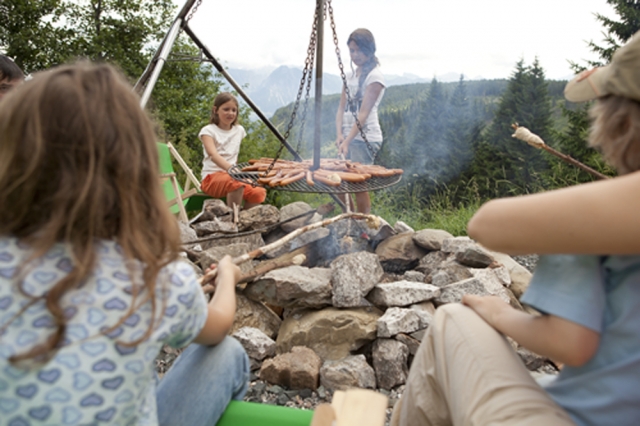 Deutsche-Politik-News.de | Familienferienprogramm bei Oberstdorf Resort (Bildrecht: Das Bild ist nur in Verbindung mit der Bildunterschrift verwendbar)