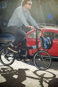 Auto News | Faltrad Test: Fr die letzten Innenstadtkilometer vom Park-and-ride-Parkplatz bis zum Ziel sind die kleinen Miniflitzer eine komfortable Lsung.