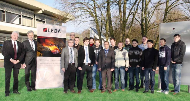 Deutsche-Politik-News.de | Das LEDA Werk stand der Jade Hochschule in Wilhelmshaven und der Universitt Oldenburg als Industriepartner fr eine gemeinsame Lehrveranstaltung zur Verfgung