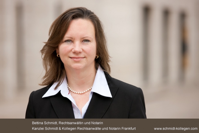 News - Central: Rechtsanwltin Bettina Schmidt von der Kanzlei Schmidt & Kollegen wurde zur Notarin in Frankfurt bestellt.