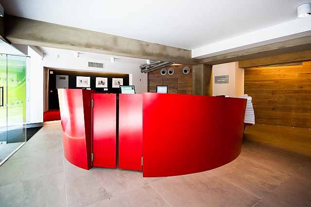 Auto News | Marylebone Reception Desk, London (UK)