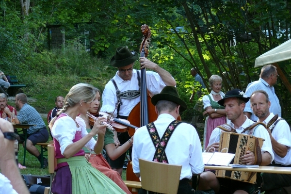 Deutsche-Politik-News.de | Beim Mittenwalder Musiksommer stehen die Jugend, alpine Volksmusik und Klassik im Mittelpunkt