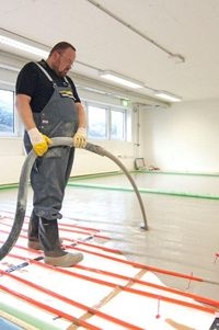 Deutsche-Politik-News.de | Fußbodenaufbau: Der richtige Bodenaufbau bestimmt mit, wie effizient eine Fußbodenheizung arbeitet. 