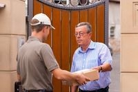 Manneskraft: Diskrete Lieferungen sind den meisten Mnnern lieber als der Gang in die Apotheke. 