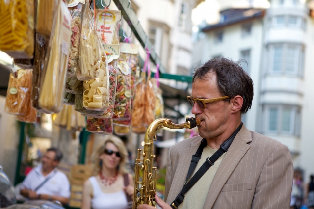 Tickets / Konzertkarten / Eintrittskarten | Das Festival holt sowohl junge Musikstudenten aus der Region als auch weltweit bekannte Jazzknstler auf die Bhne