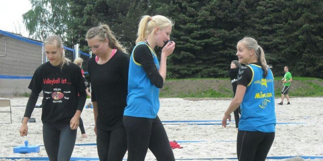 Sport-News-123.de | Gute Stimmung  bei den Trikot.com Beach-Volleys