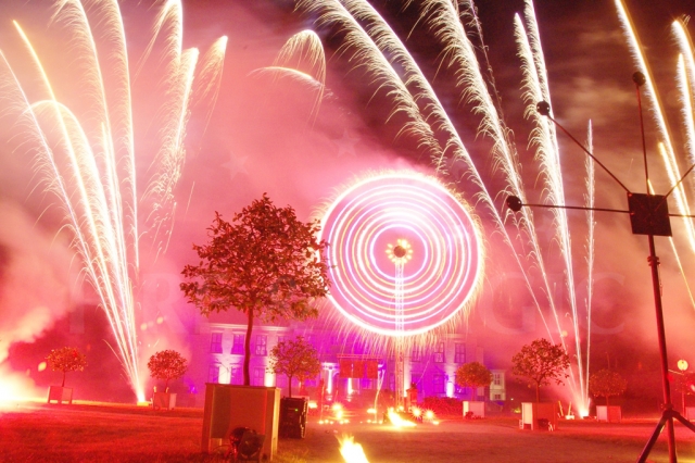 Deutsche-Politik-News.de | Atemberaubend: Feuerwerk fr 