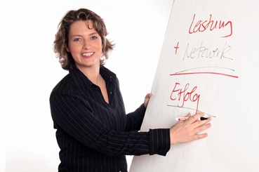 Auto News | Magistra Dr. Magda Bleckmann - die Expertin fr exklusive Karriere-Netzwerke und Kundenbeziehungsmanagement
