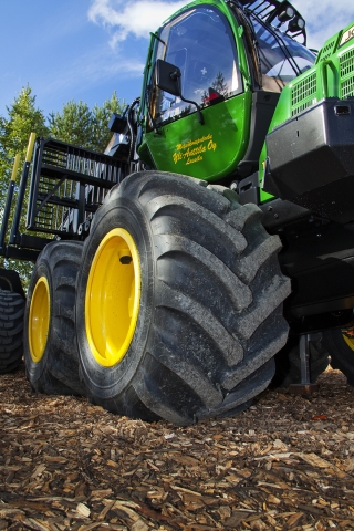 Landwirtschaft News & Agrarwirtschaft News @ Agrar-Center.deDen Forstmaschinenreifen Nokian Forest Rider gibt es in neuen Gren