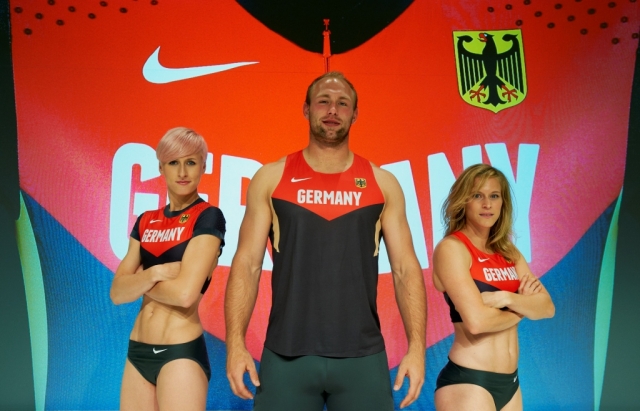 Sport-News-123.de | Ariane Friedrich, Robert Harting und Verena Sailer prsentieren die neue DLV-Wettkampfkollektion von Nike