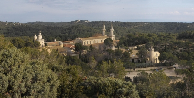 Deutsche-Politik-News.de | Verspricht Ruhe und Entspannung: Abtei St. Michel bei Avignon