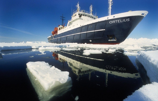 Tier Infos & Tier News @ Tier-News-247.de | Die MS Ortelius hat die Eisklasse 1A