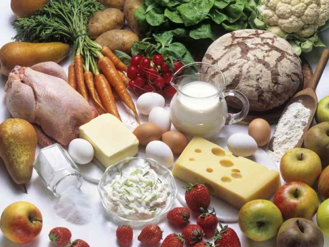 Gesundheit Infos, Gesundheit News & Gesundheit Tipps | Bildzeile: Qualitativ hochwertiges Eiweiß steckt z. B. in Eiern, Quark, Joghurt und anderen Milchprodukten. Foto: Fotolia (No. 4714)