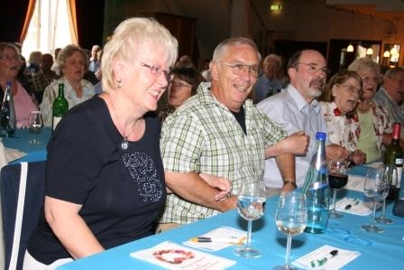 Deutsche-Politik-News.de | Seniorenparty in Rsselsheim bei der Volksbank