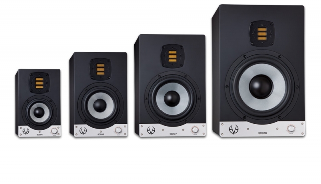 News - Central: Zum Verkaufsstart im August 2012 sind die vier aktiven Zwei-Wege-Modelle SC204, SC205, SC207 und SC208 von Eve Audio erhltlich. 