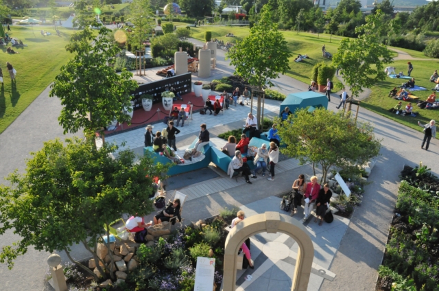 Deutsche-Politik-News.de | Der Beinwell-Garten mit seinen venenentlastenden Angeboten l�dt zur Erholungspause ein.