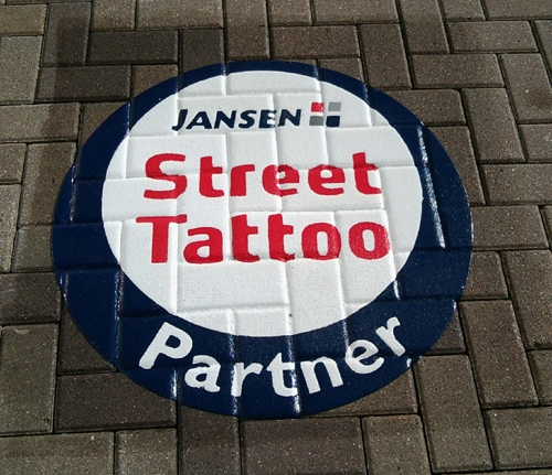 Duesseldorf-Info.de - Dsseldorf Infos & Dsseldorf Tipps | Jansens Partner: Das Street Tattoo wird direkt dort aufgebracht, wo Anwender die Street Tattoos beziehen knnen – beim Maler-Großhandel.