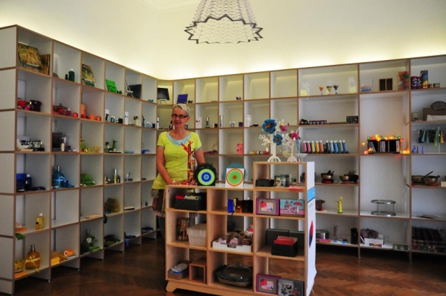 Auto News | Manuela Seith, Inhaberin von Energie & Farbe - der Laden in Karlsruhe