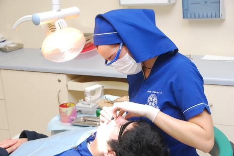 Gesundheit Infos, Gesundheit News & Gesundheit Tipps | In der Zahnklinik der Universidad de la Frontera (UFRO) in Temuco-Chile ist eine intensive praktische Fortbildung mglich. 