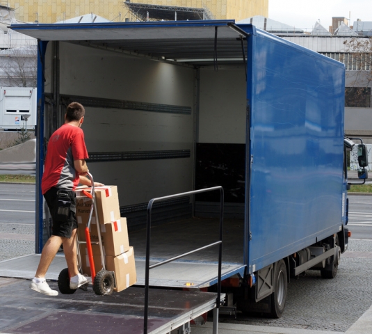 Deutsche-Politik-News.de | Die Logistik bei der Holger Genkinger GmbH ist ein zentraler Bestandteil der Arbeitsablufe, um den Kunden eine reibungslose Dienstleistung rund um das Produkt zu bieten.