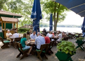 Deutsche-Politik-News.de | Bildungssttte und Hotel und Restaurant Haus am See