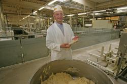 Nahrungsmittel & Ernhrung @ Lebensmittel-Page.de | Foto: Geschftsfhrer Karl Brinker wehrt sich gegen den EU-Vorwurf ungesundes Brot herzustellen.