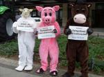 Foto: PETAs Protest vor dem ?Deutschen Bauerntag 2010? verrgerte den Bauernverband  PETA. |  Landwirtschaft News & Agrarwirtschaft News @ Agrar-Center.de