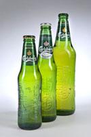 Nahrungsmittel & Ernhrung @ Lebensmittel-Page.de | Foto:  Carlsberg - Neues Design in drei verschiedenen Gren: eine Mehrweg-Flasche in 250ml fr den belgischen Markt sowie zwei recyclebare Flaschen in 330 ml und 660 ml.