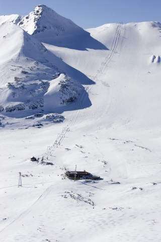 Deutsche-Politik-News.de | LAAX - Weisse Arena Gruppe