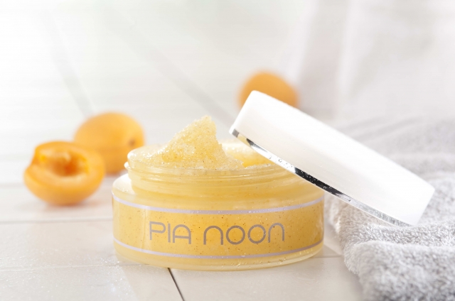 News - Central: PIA NOON cosmetics