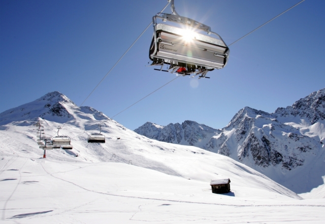 Hotel Infos & Hotel News @ Hotel-Info-24/7.de | Weiße Winterlandschaft im Defereggental in Osttirol, hier im Skigebiet Brunnalm.
