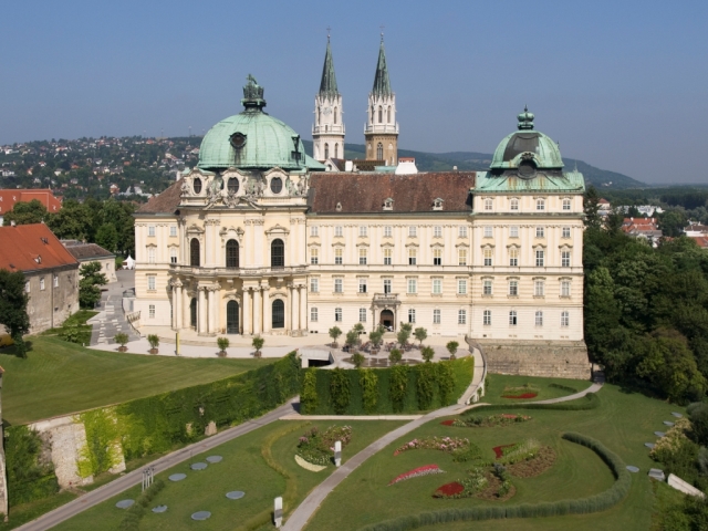 Historisches @ Historiker-News.de | Im Stift Klosterneuburg gibt es das ganze Jahr ber ein spannendes Programm fr jung und alt.