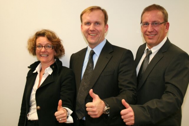 News - Central: Von links: Assistentin der Geschftsleitung Susanne Thomas, Geschftsfhrung Christoph Dhlemann und Henry Windisch.