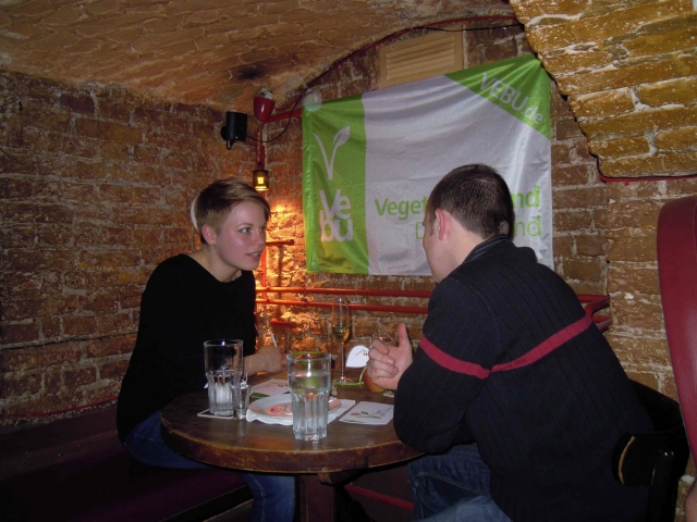 Sport-News-123.de | Riesen Erfolg: Veggie-Speed-Dating in Berlin