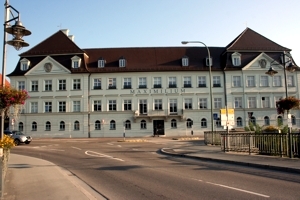 Deutsche-Politik-News.de | Nach umfangreichen Sanierungsarbeiten bietet das ehemalige „Hotel Krebs“ wieder einen prachtvollen Anblick. Im Innern berzeugt modernste Funktionalitt. 