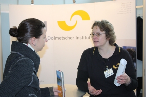 Deutsche-Politik-News.de | Direkter Kontakt zu Ausbildern, Personalverantwortlichen und gestandenen Praktikern auf den azubi- & studientagen Mnchen 2012
