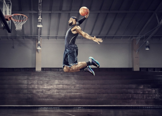 Grossbritannien-News.Info - Grobritannien Infos & Grobritannien Tipps | LeBron James mit der neuen Nike+ Basketball Technologie 