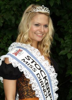 Casting Portal News | Foto: Miss Dirndl 2009 - Juliane Albrecht.