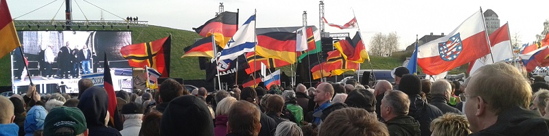 Deutsche-Politik-News.de | Pegida Demo in Dresden