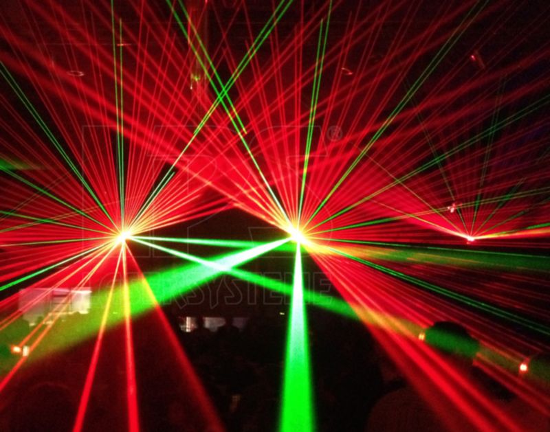 Deutsche-Politik-News.de | Lasershow von LPS Lasersysteme