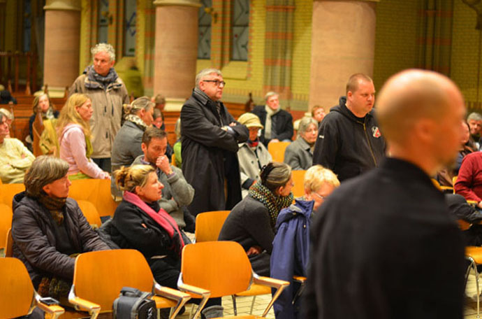 Hamburg-News.NET - Hamburg Infos & Hamburg Tipps | Hitzige Debatte in der St. Johanniskirche (Fotos: MaxBryan.com)