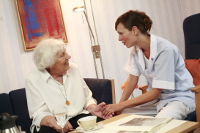 Deutsche-Politik-News.de | Senioren und Angehrigen wird die Pflegeheimsuche im Internet erleichtert.