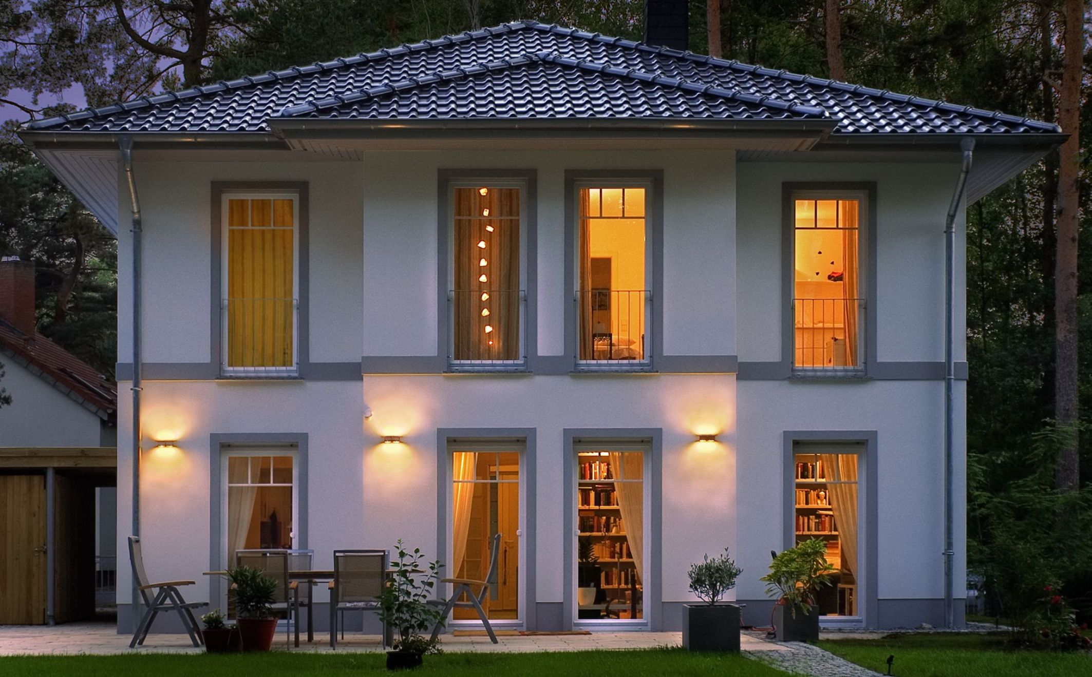 Deutschland-24/7.de - Deutschland Infos & Deutschland Tipps | Eine Villa Lugana (Abb. hnlich) kann am Wochenende in Falkensee besichtigt werden. Foto: Roth-Massivhaus